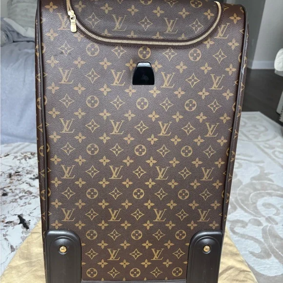 Louis Vuitton Eole monogram Travel Bag - Picture 9 of 12